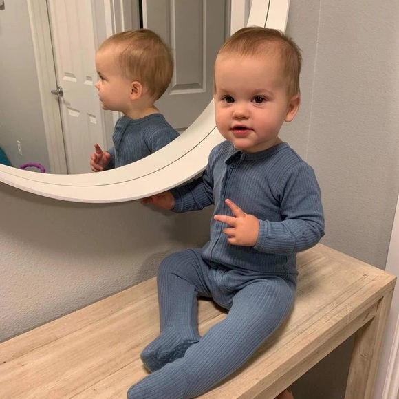 CERULEAN | Blush Lotus ribbed organic baby gender neutral footie - Picture 2 of 4